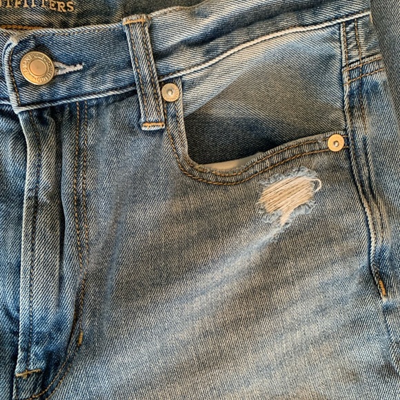 AE distressed mom jean - Picture 2 of 11
